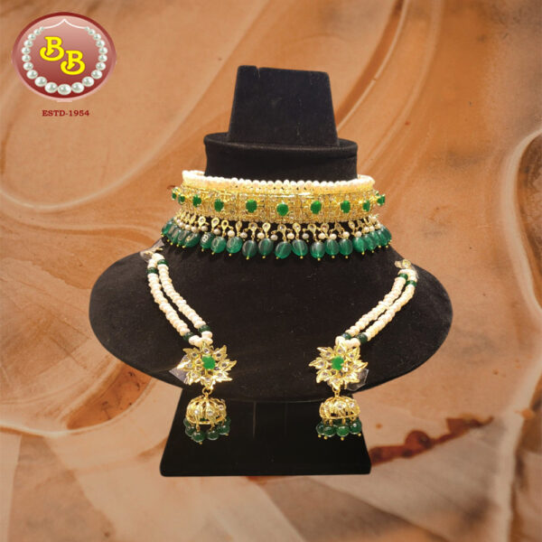 Natural Pearls and Emerald Color Stone Jadavi Lacha Necklace