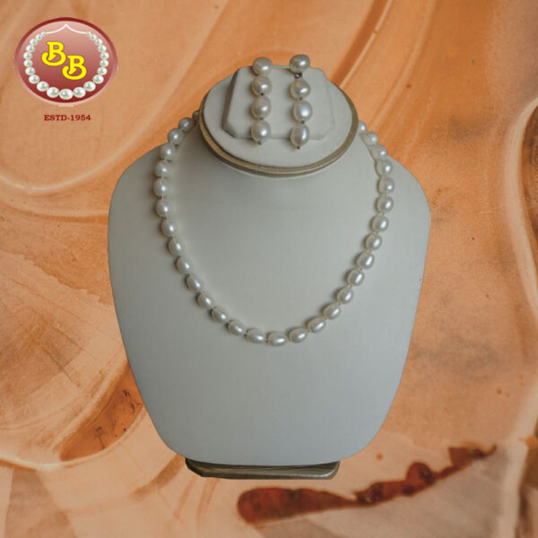 Simple Pearls Set