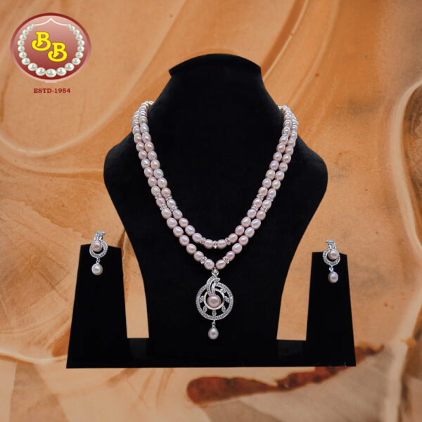 Beautiful Pearls Locket Set