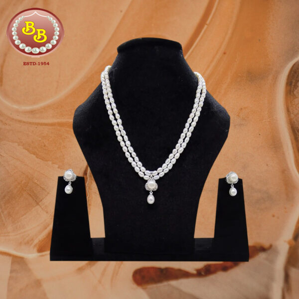 Beautiful Pearls Necklace Set