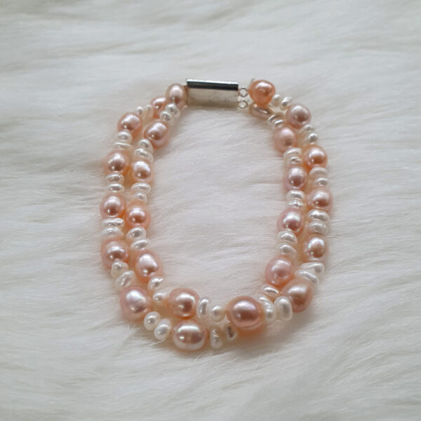 Beautifully Arranged Two Type Of Pearls Bracelet