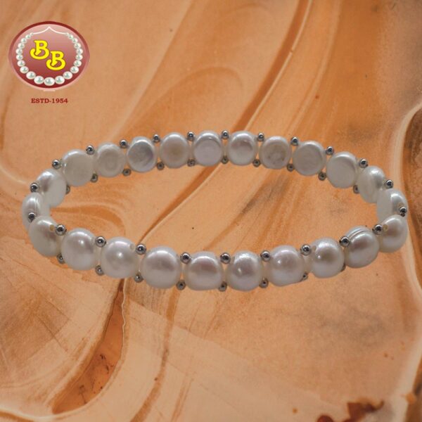 Button Pearls Bracelet