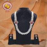 Beautifull Pearls Side Broach set