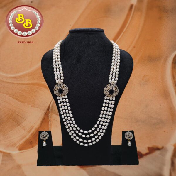 Buy Pearls Side Broach set