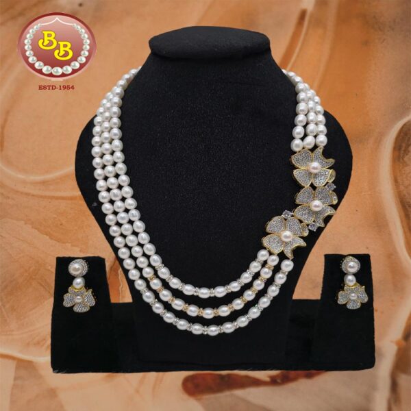 Elegant Designer ZigZag Side Brooch Pearl Set – Sri Bansilal Pearls