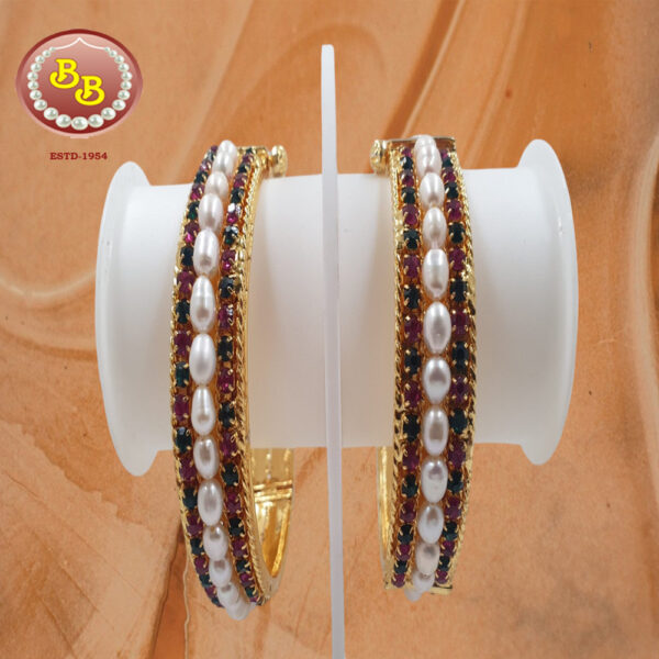 Pearls Bangle