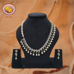 Pearls & Stone Set